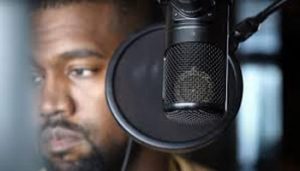 نقد فیلم مستند : Jeen-Yuhs: A Kanye Trilogy زندگی سوپراستار کانیه وست