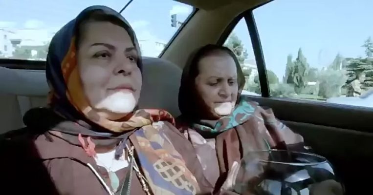 نقد فیلم تاکسی ساخته جعفر پناهی